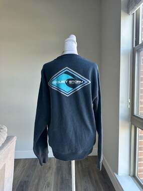 Quiet Storm Pullover Sweatshirt Size M